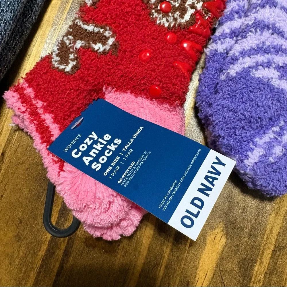 Fuzzy socks nwt muk Luks old navy & no boundaries